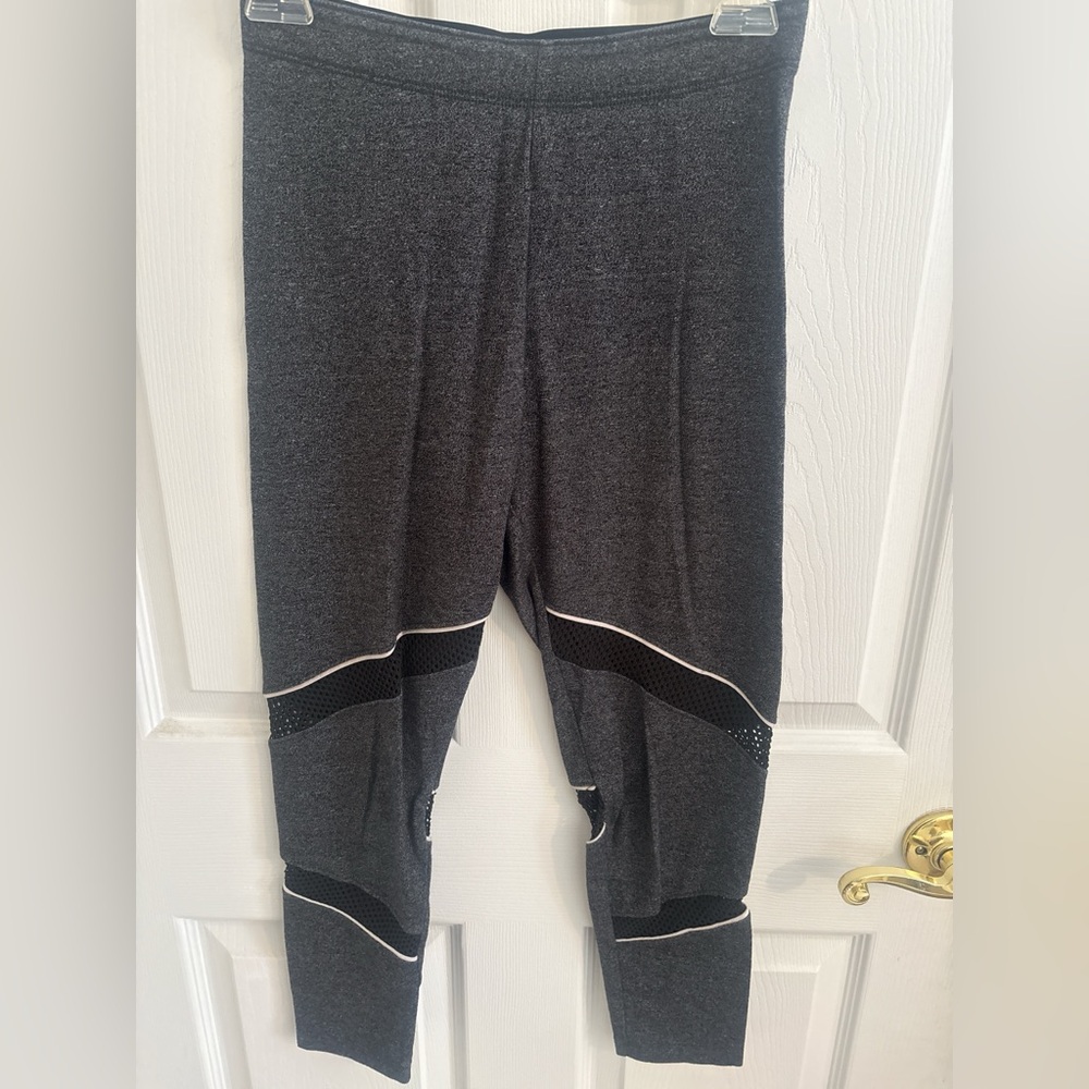 PINK Victoria's Secret Cropped Charcoal Leggings